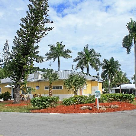 Fort Myers Beach Resort Two-Bedroom Park Model 4 Harlem Heights Exterior photo